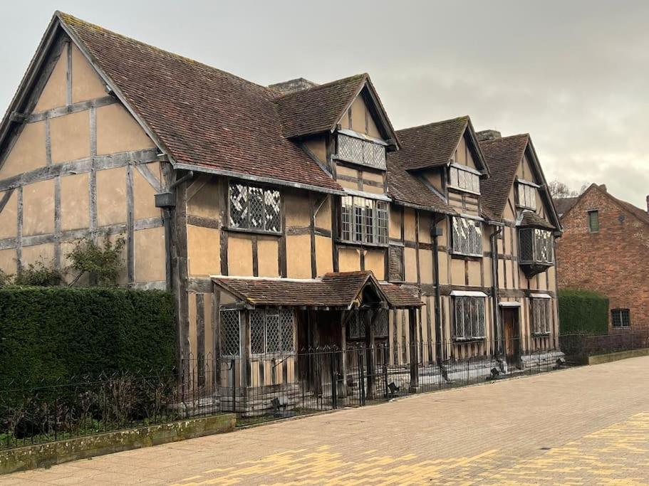 Luxury Town Centre Apartment Walking Distance To Rsc Theatre Stratford-upon-Avon Exterior foto