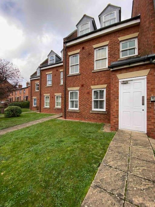 Luxury Town Centre Apartment Walking Distance To Rsc Theatre Stratford-upon-Avon Exterior foto