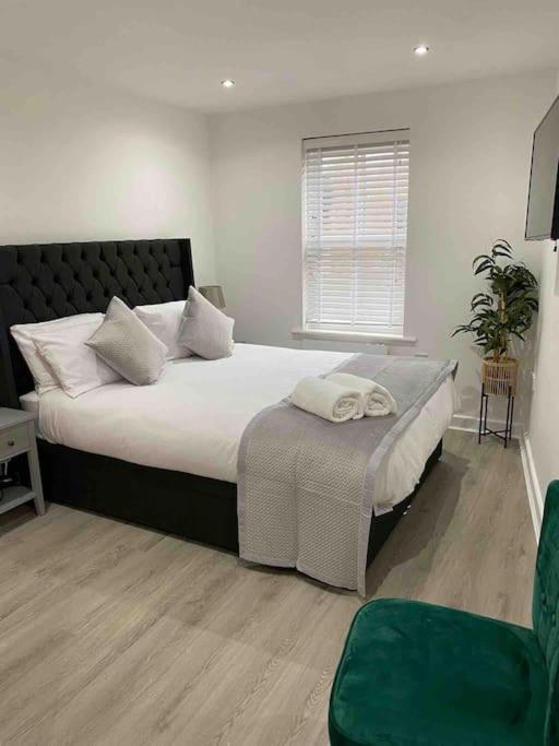 Luxury Town Centre Apartment Walking Distance To Rsc Theatre Stratford-upon-Avon Exterior foto